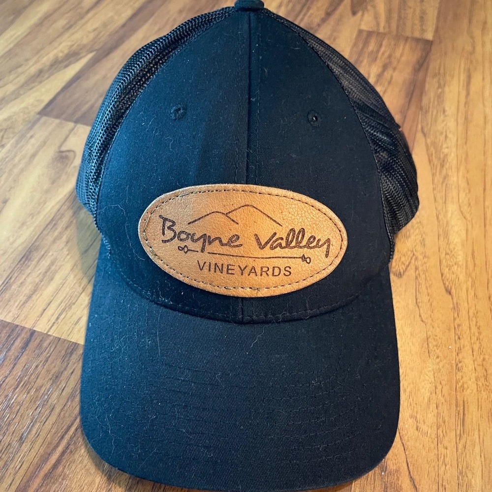 Richardson 115 Boyne Valley Vineyards Trucker Hat Mens Med/Lg Black Leather Cap